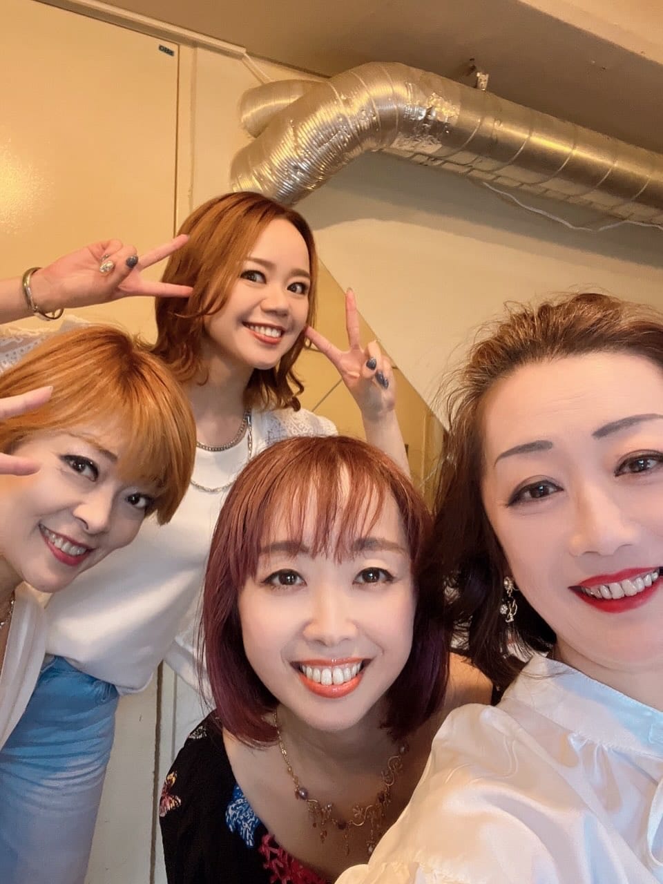 Post 8 by 星吹彩翔 on Instagram (carousel)
