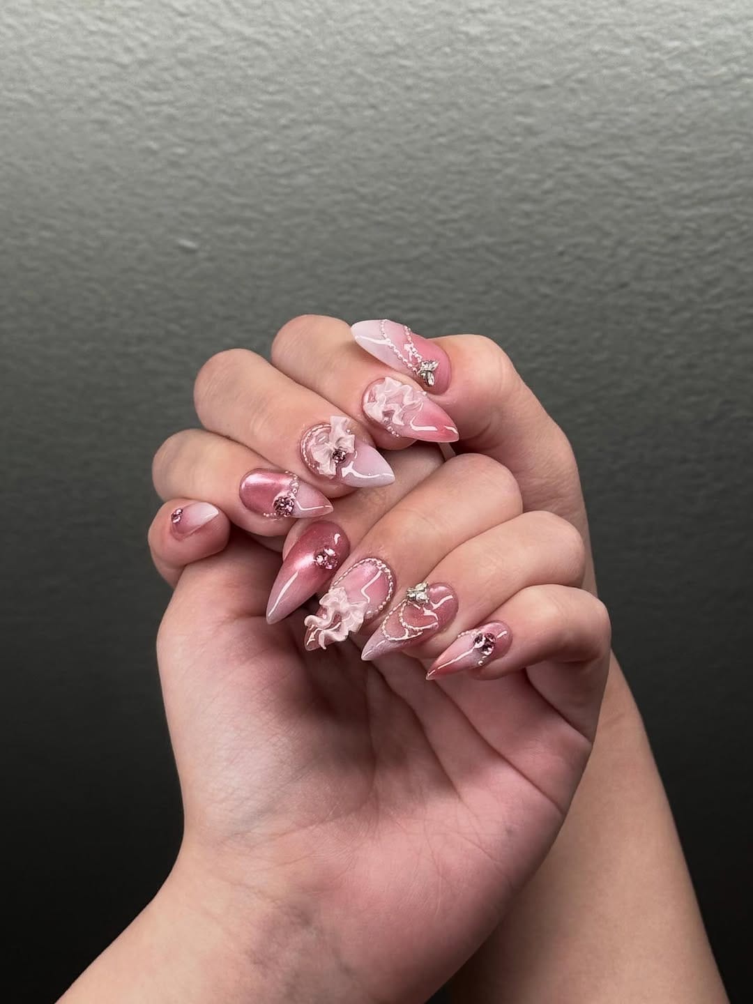Post 9 by 𝐋𝐮𝐱𝐮𝐫𝐲 𝐀𝐬𝐢𝐚𝐧 𝐍𝐚𝐢𝐥𝐬夢 on Instagram (carousel)