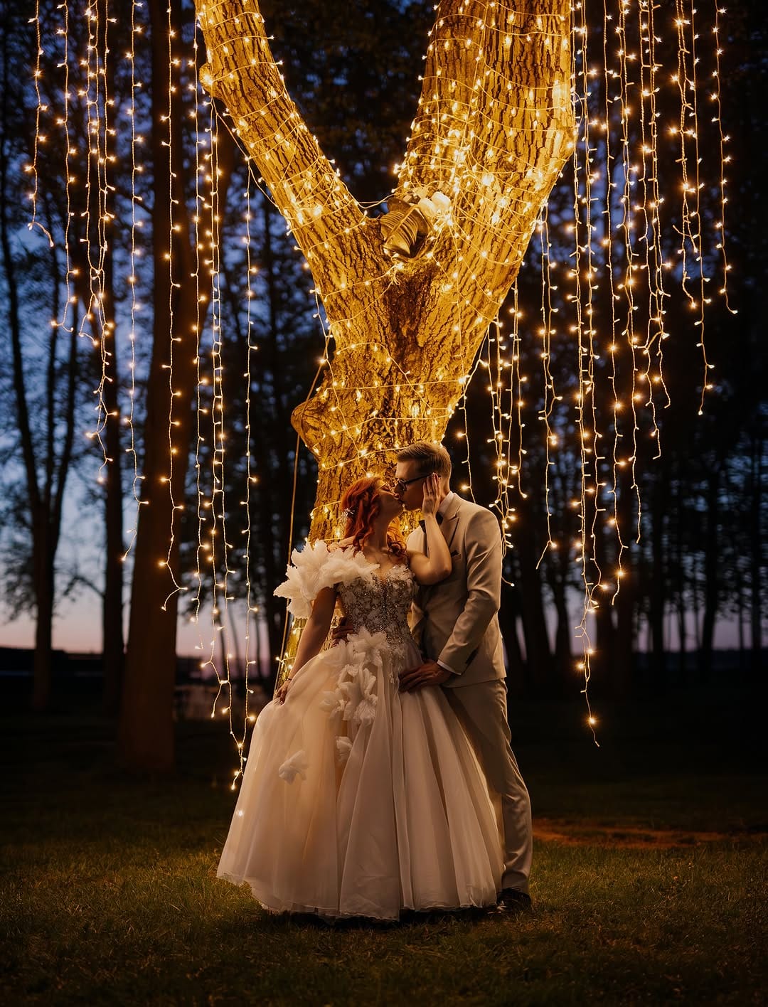 Post 1 by Łukasz Świtek Fotografia Ślubna on Instagram (carousel)