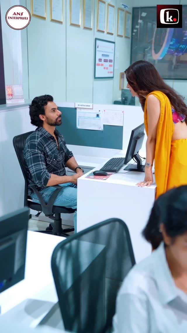 Post 6 by Komal Kundar | Actor | Content Creator 🤍 on Instagram (video)