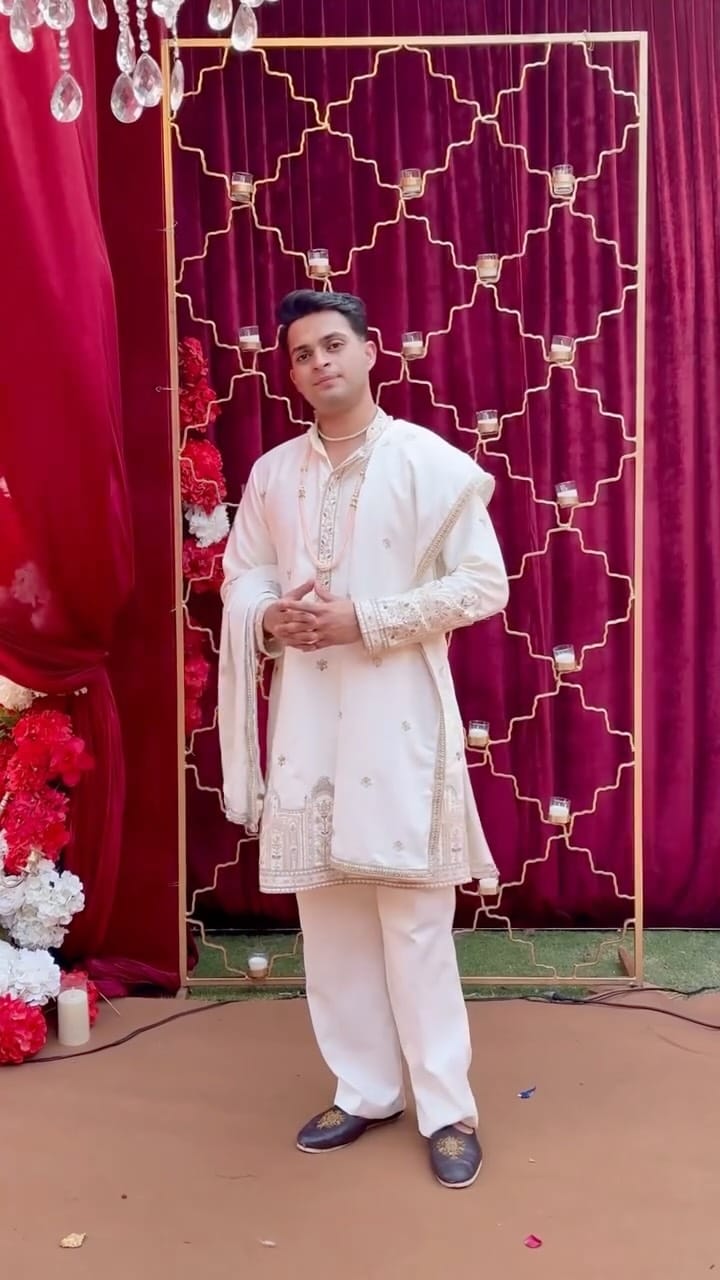 Post 5 by Namit Shah on Instagram (video)