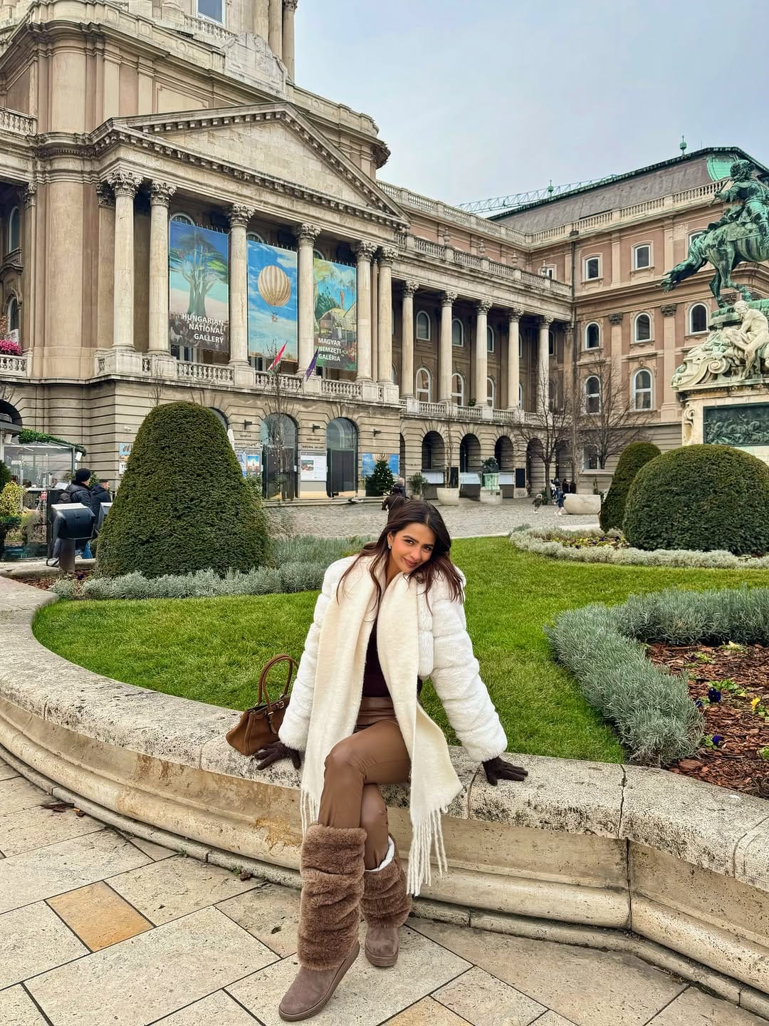 Post 4 by Shruti Chauuhan on Instagram (carousel)