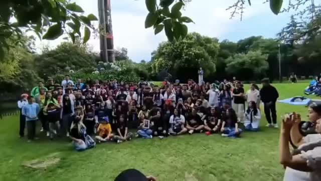 Post 8 by B.E. Fans México 🇲🇽 on Instagram (video)
