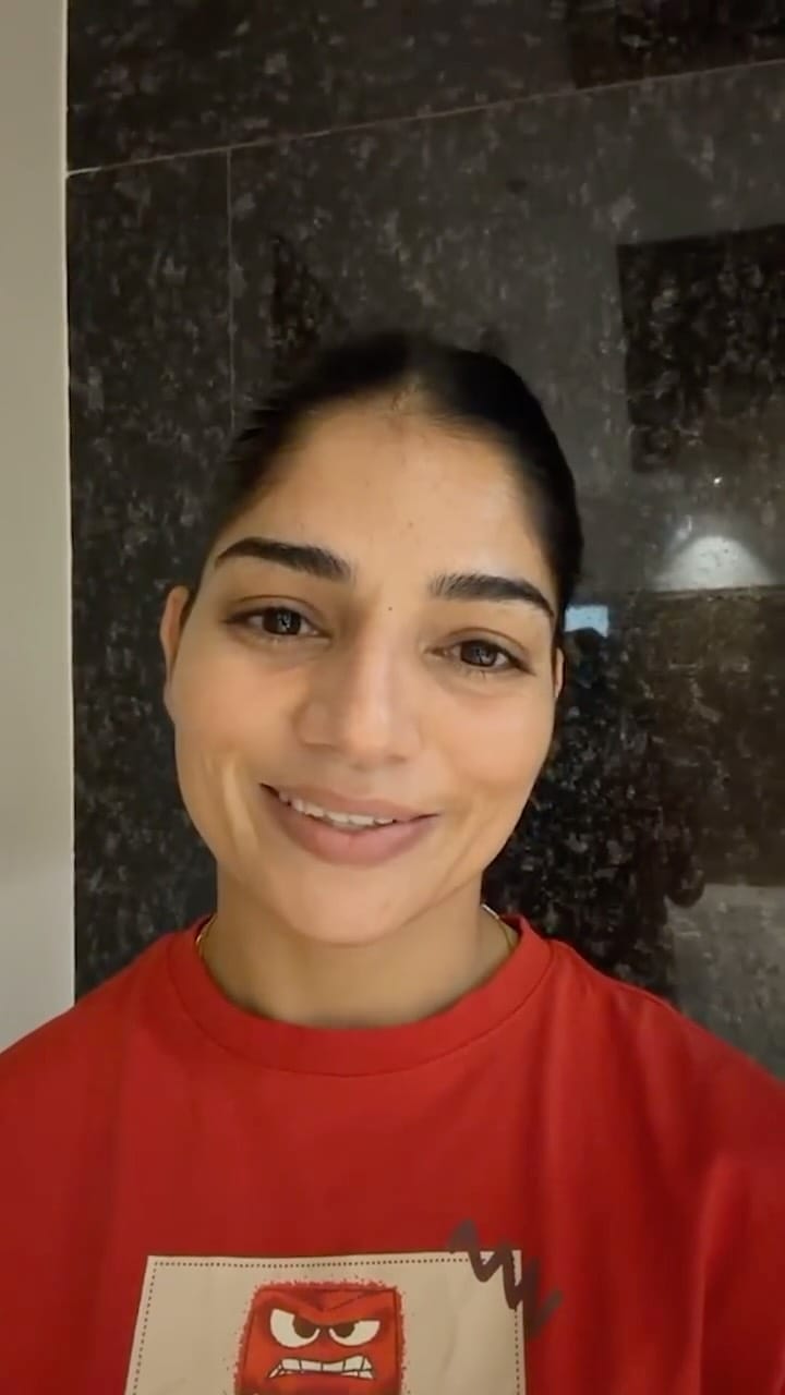Post 3 by UDITA  DUHAN on Instagram (video)