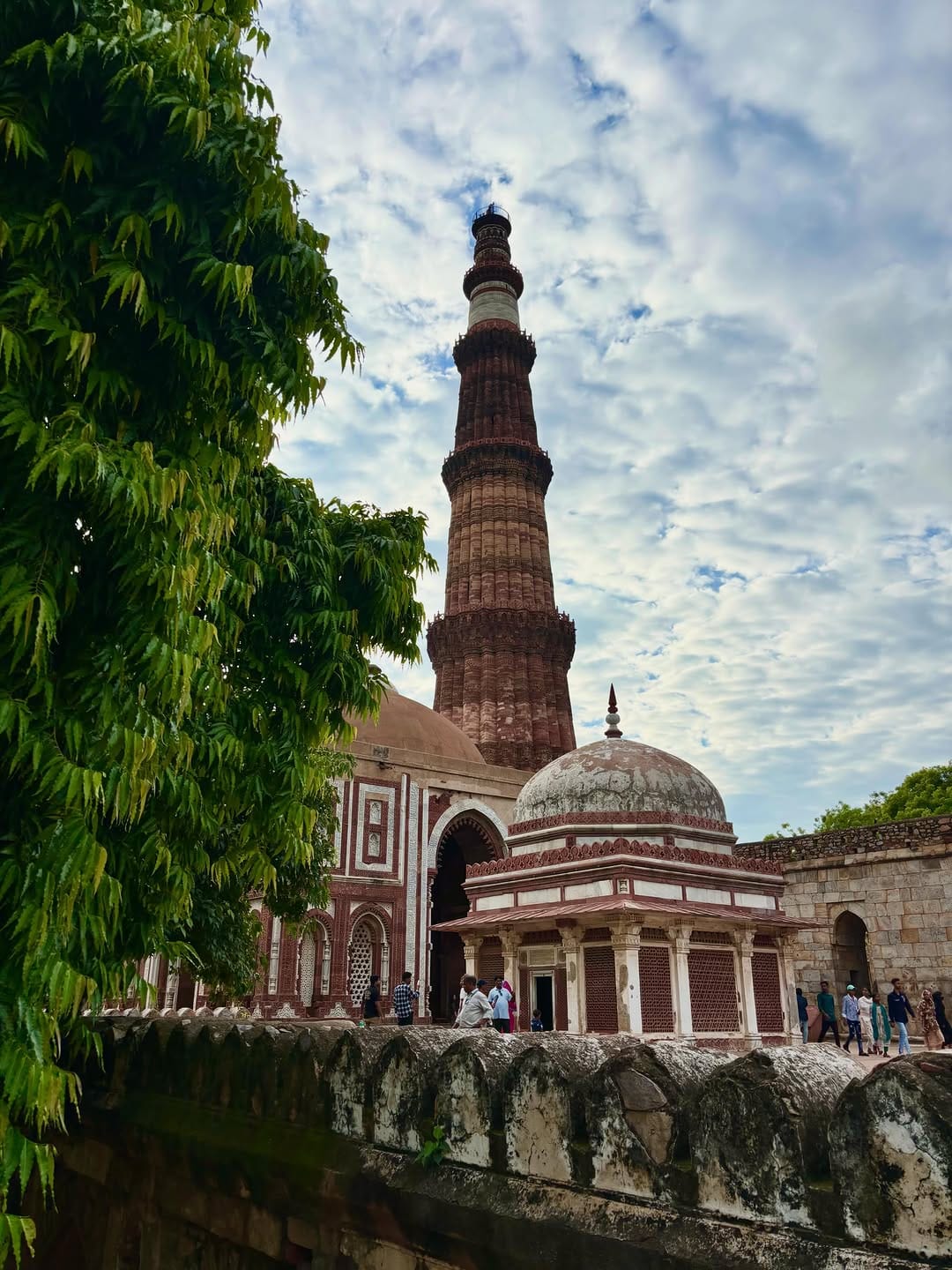 Post 3 by 𝐙𝐮𝐛𝐚𝐢𝐫 𝐀𝐡𝐦𝐚𝐝 on Instagram (carousel)