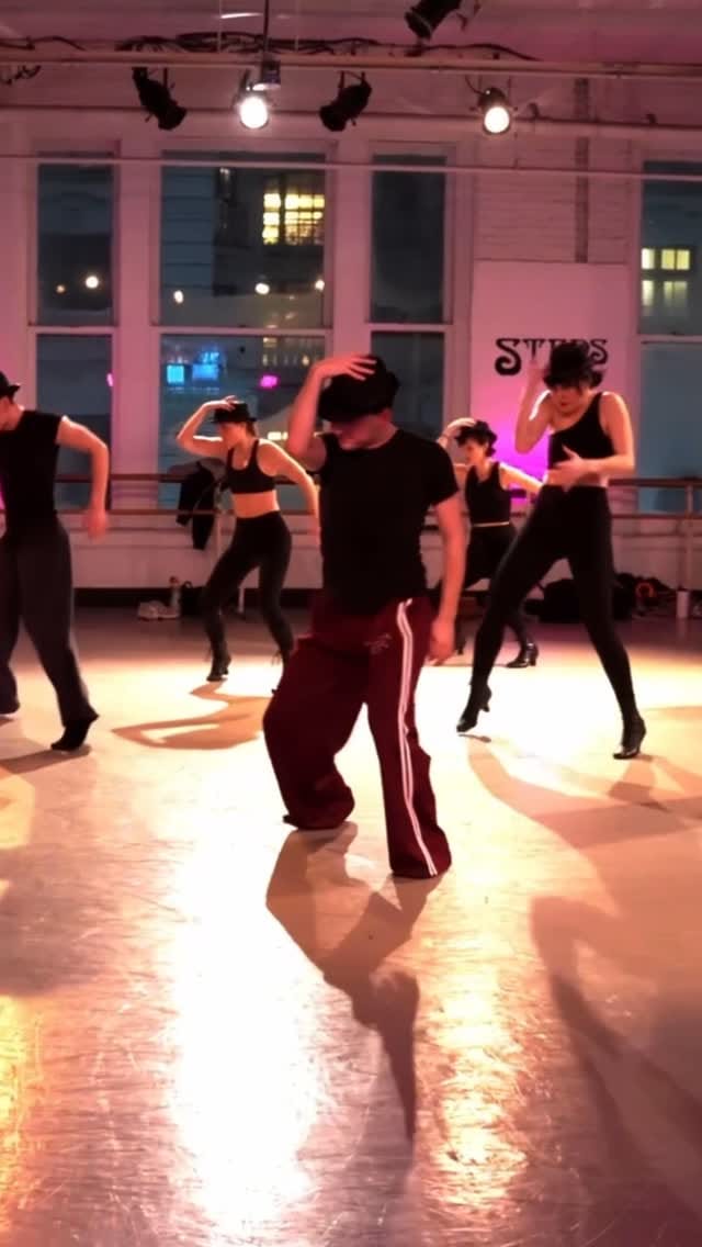 Post 5 by oscar on Instagram (video)