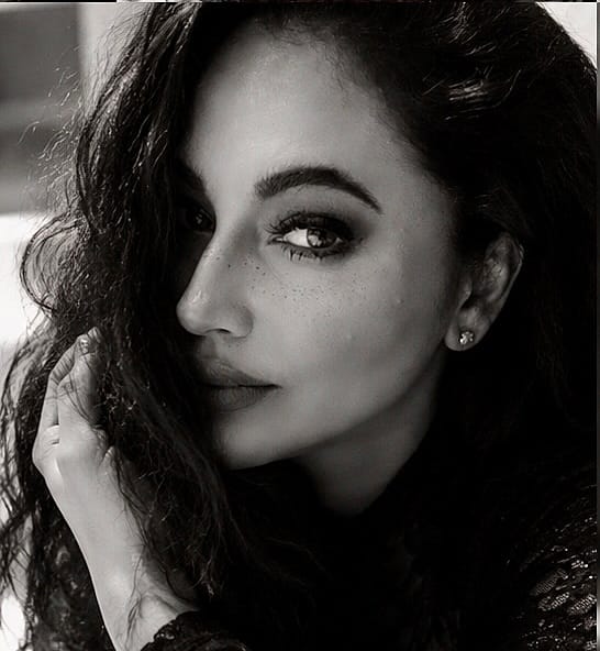 Post 3 by AAKRITI  BHARTI on Instagram (carousel)