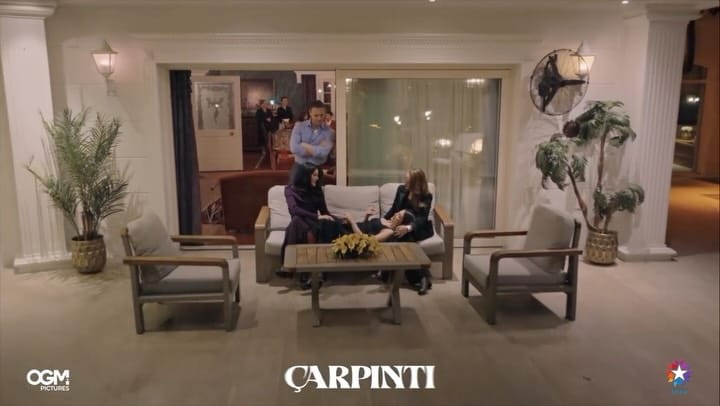 Post 2 by @carpintidizi on Instagram (video)