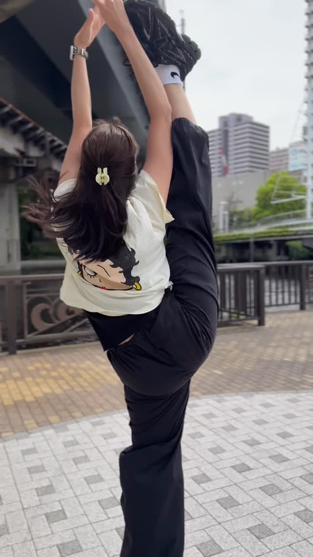 Post 7 by 小西夏生✴︎Natsuki Konishi on Instagram (video)
