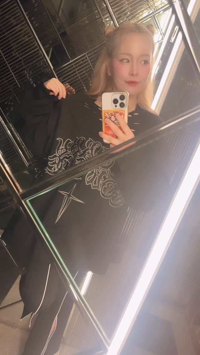 Post 1 by 👼 𝐍 𝐀 𝐆 𝐈 𝐒 𝐀 💫 on Instagram (video)