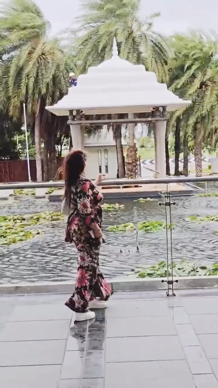 Post 7 by Nehalaxmi Iyer | Actor • Lifestyle • Travel on Instagram (video)