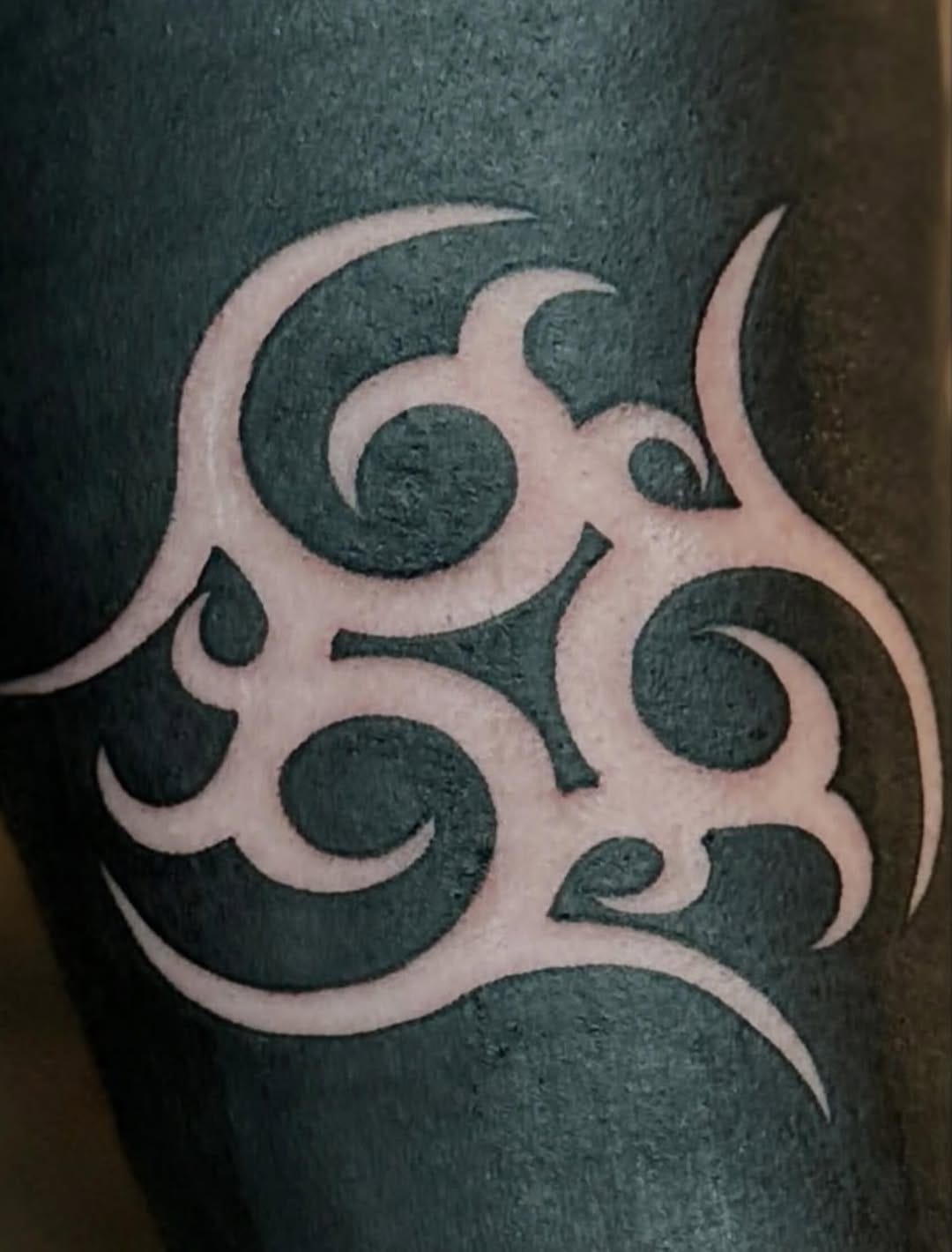Post 3 by THREE TIDES TATTOO SHINSEKAI on Instagram (image)