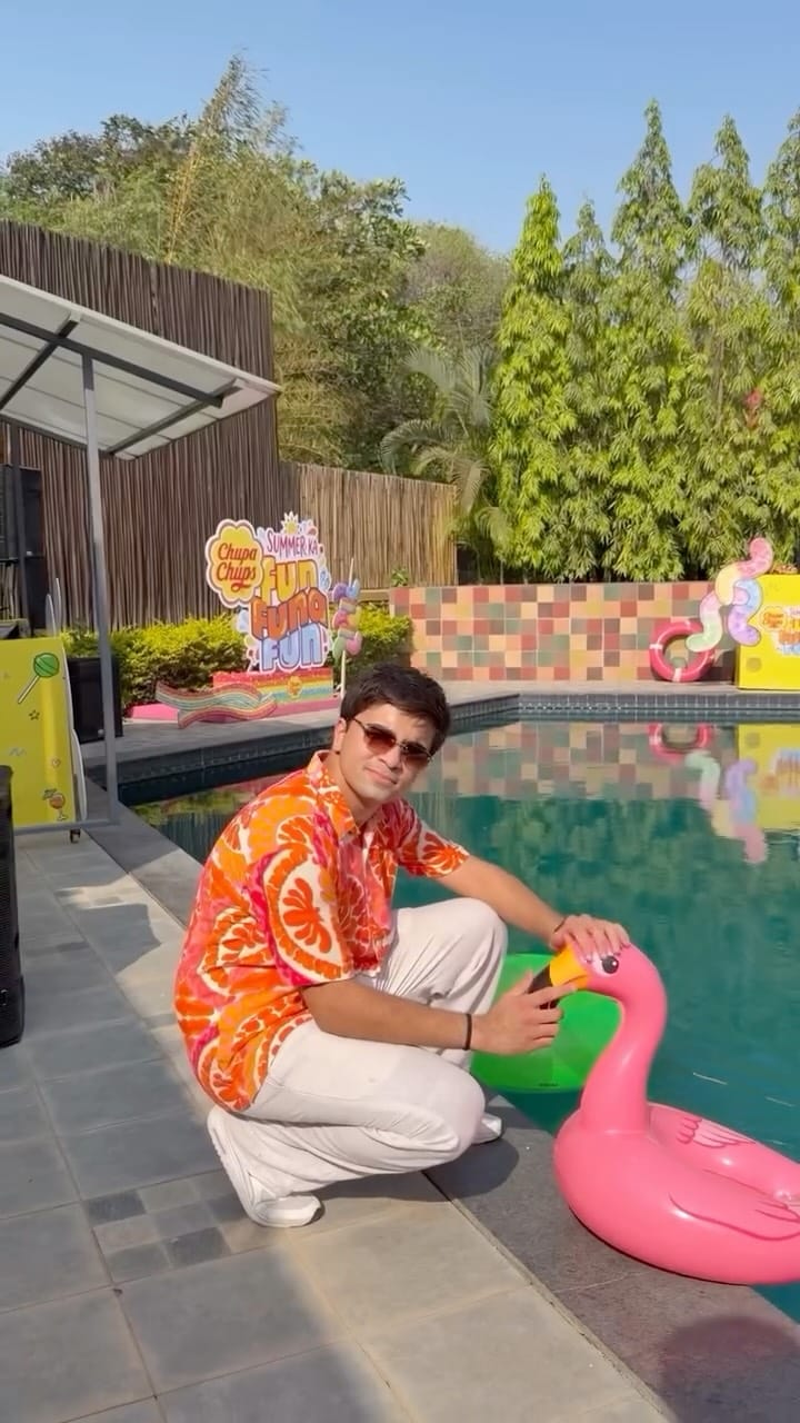 Post 1 by Shivansh Kotia on Instagram (video)