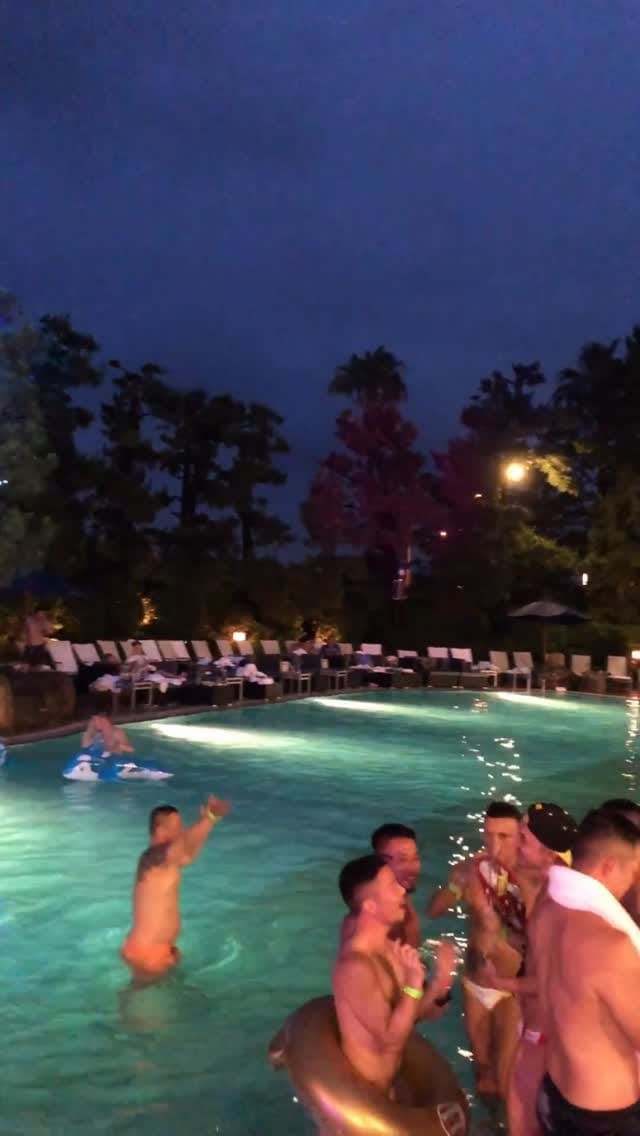 Post 1 by Clitolia joroe on Instagram (video)