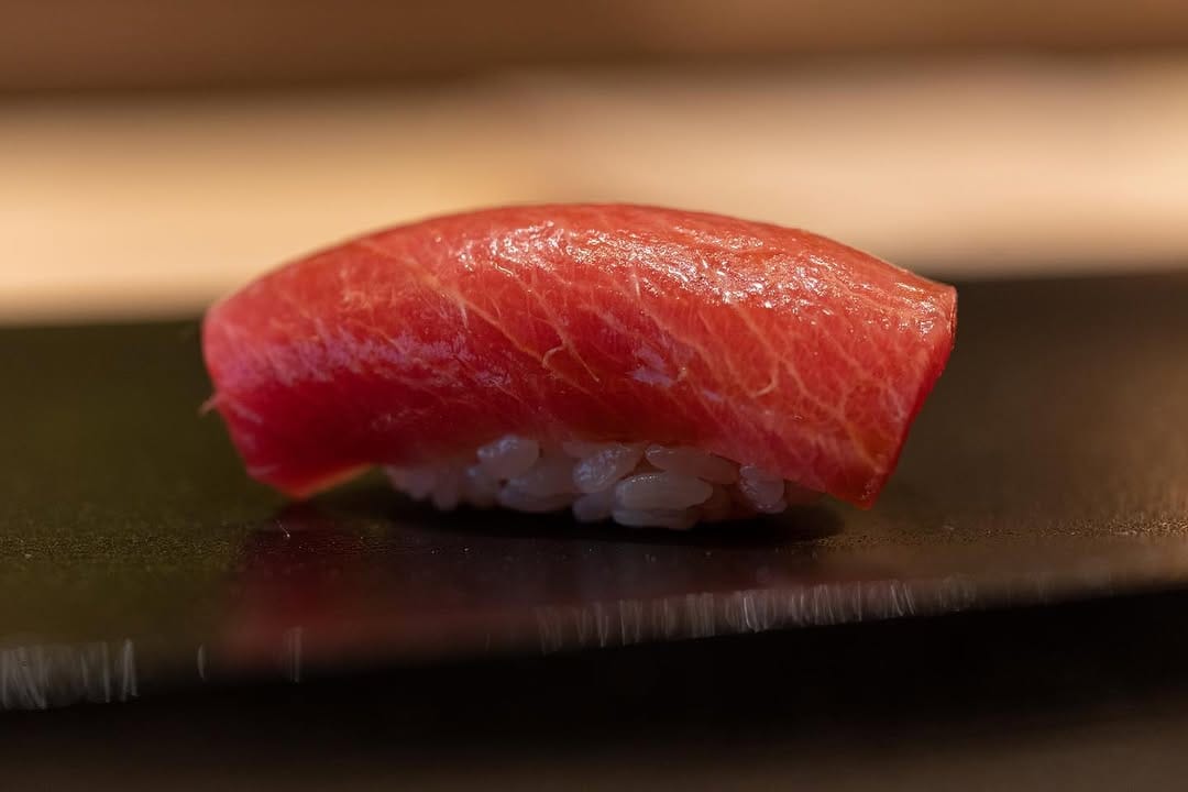 Post 10 by 鮨　詠心　SUSHI EISHIN on Instagram (image)