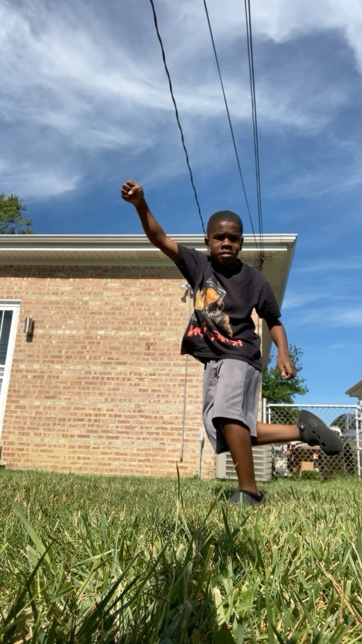 Post 10 by 𝕐𝕆𝕌ℕ𝔾𝕄𝕁💫🕺 on Instagram (video)