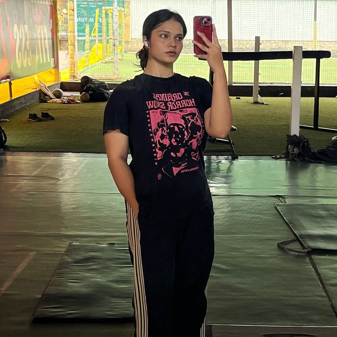 Post 4 by Tanvi Kochrekar on Instagram (carousel)