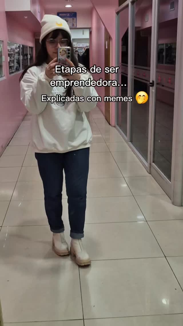 Post 2 by Yazzie • 🐇🌸 on Instagram (video)