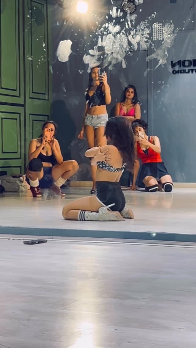 Post 5 by संचारी|✨ on Instagram (video)