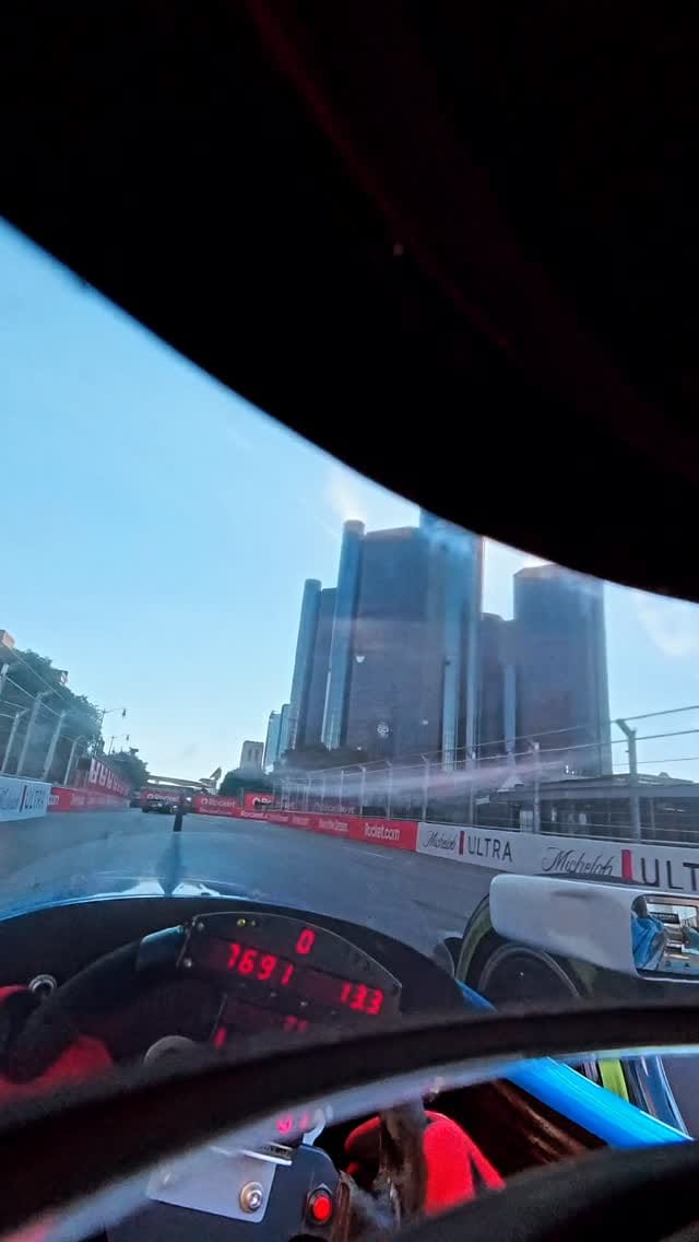 Post 1 by Sebastian Saavedra on Instagram (video)