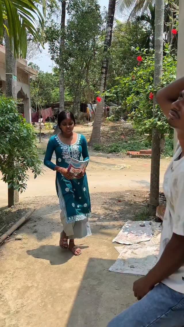 Post 6 by Smriti Sardar on Instagram (video)