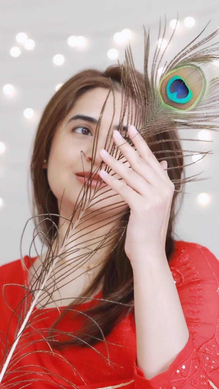Post 2 by Vyoma Nandi on Instagram (video)