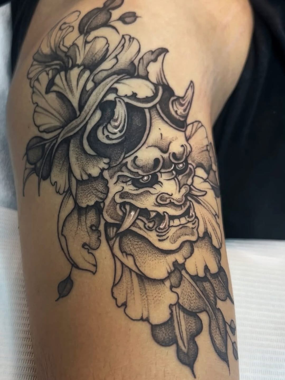 Post 2 by 𝕵𝖚𝖓𝖔 𝖗𝖔𝖆𝖈𝖍 𝖙𝖆𝖙𝖙𝖔𝖔 on Instagram (carousel)