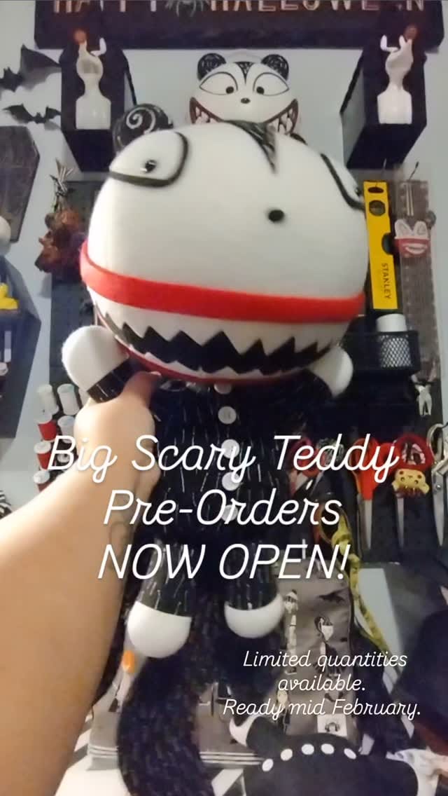 Post 1 by Tany "Seamstress Of The Dark" on Instagram (video)