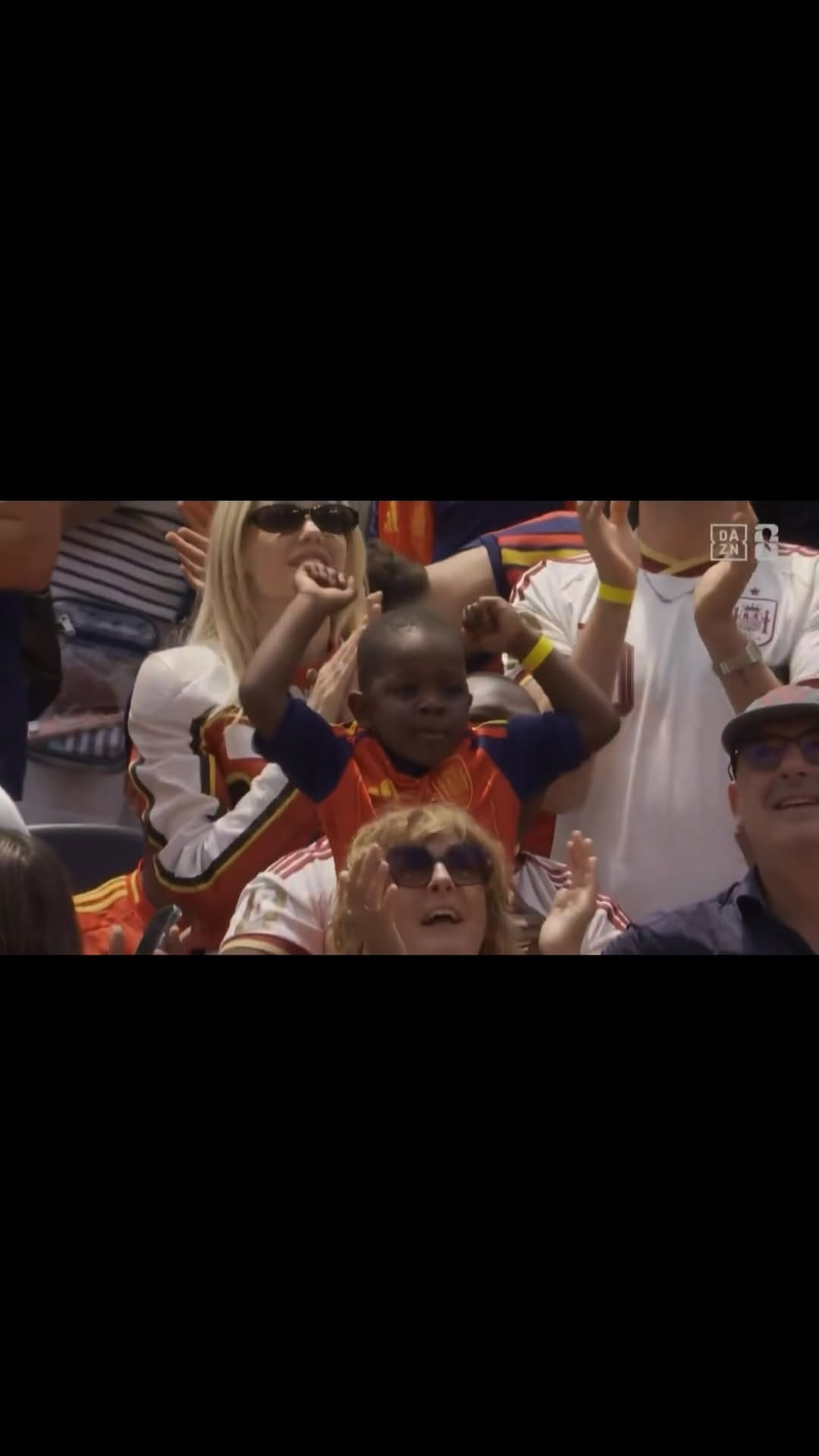 Post 4 by Victor MuyColoooooo on Instagram (video)