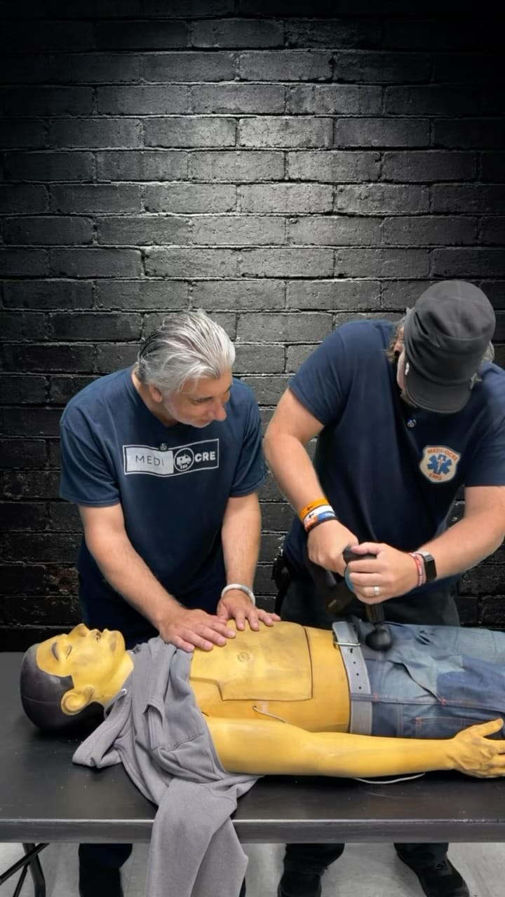 Post 1 by Mediocre_ems on Instagram (video)