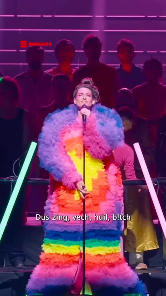 Post 6 by Sabine Staartjes on Instagram (video)