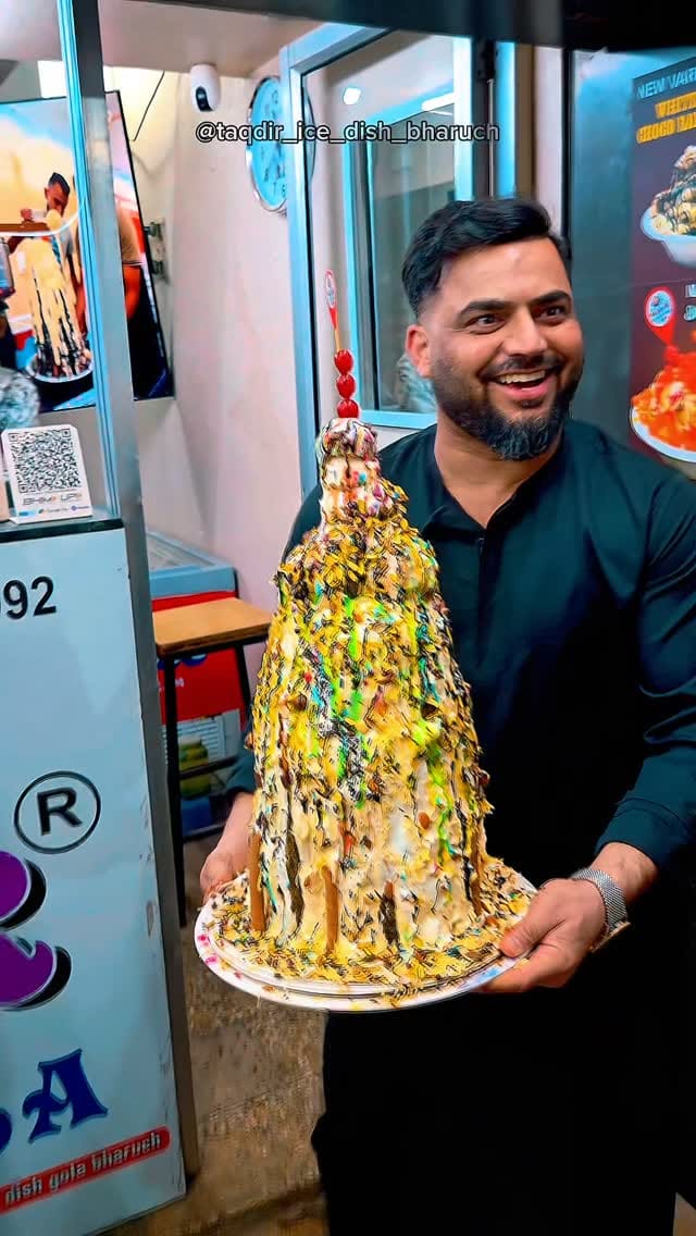 Post 8 by Taqdir IceDish Gola Bharuch on Instagram (video)