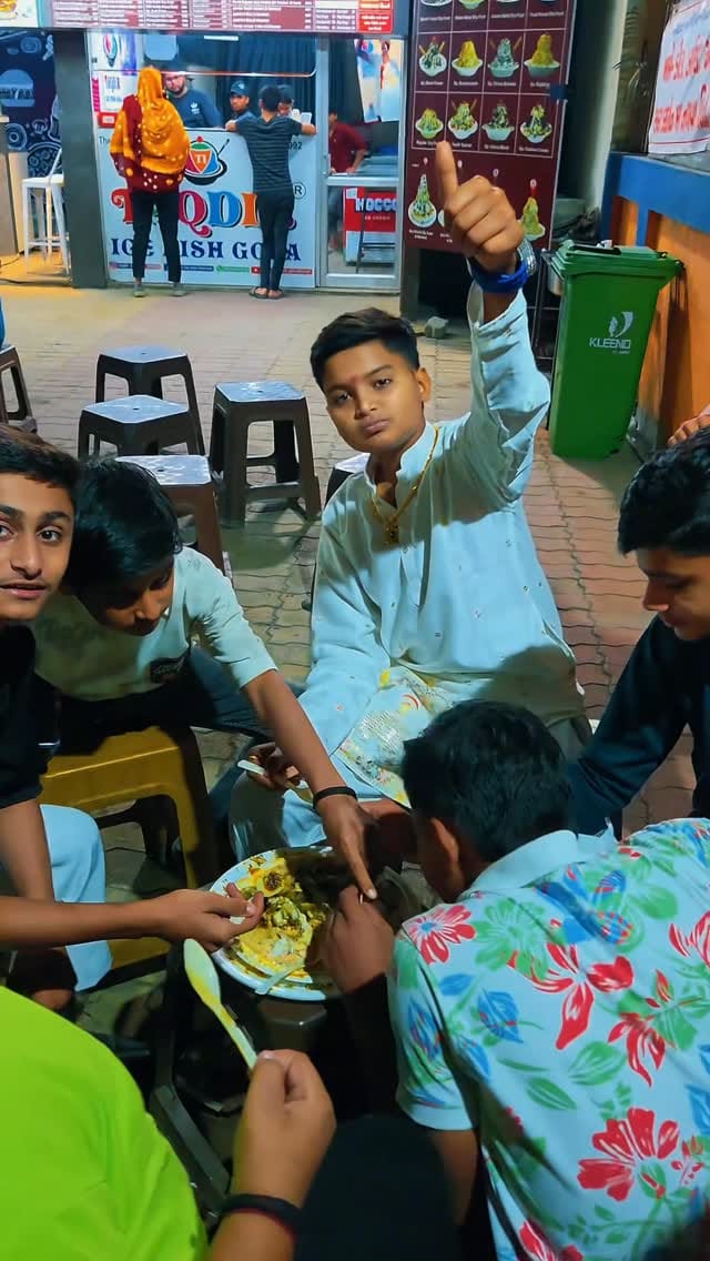 Post 7 by Taqdir IceDish Gola Bharuch on Instagram (video)