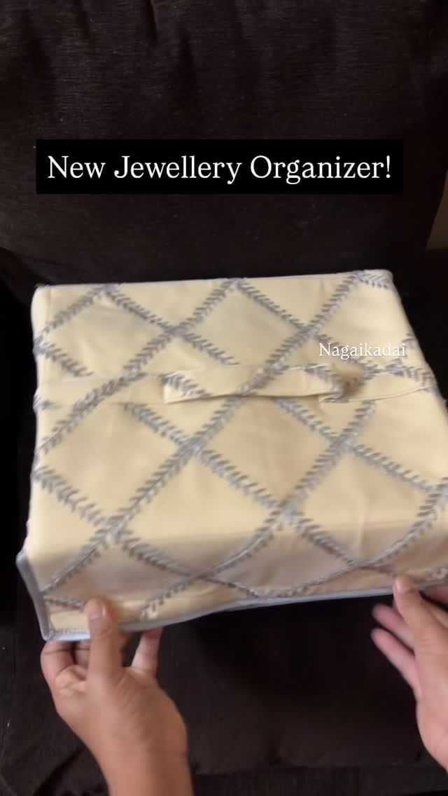 Post 10 by NagaiKadai SouthIndian Jewelry on Instagram (video)