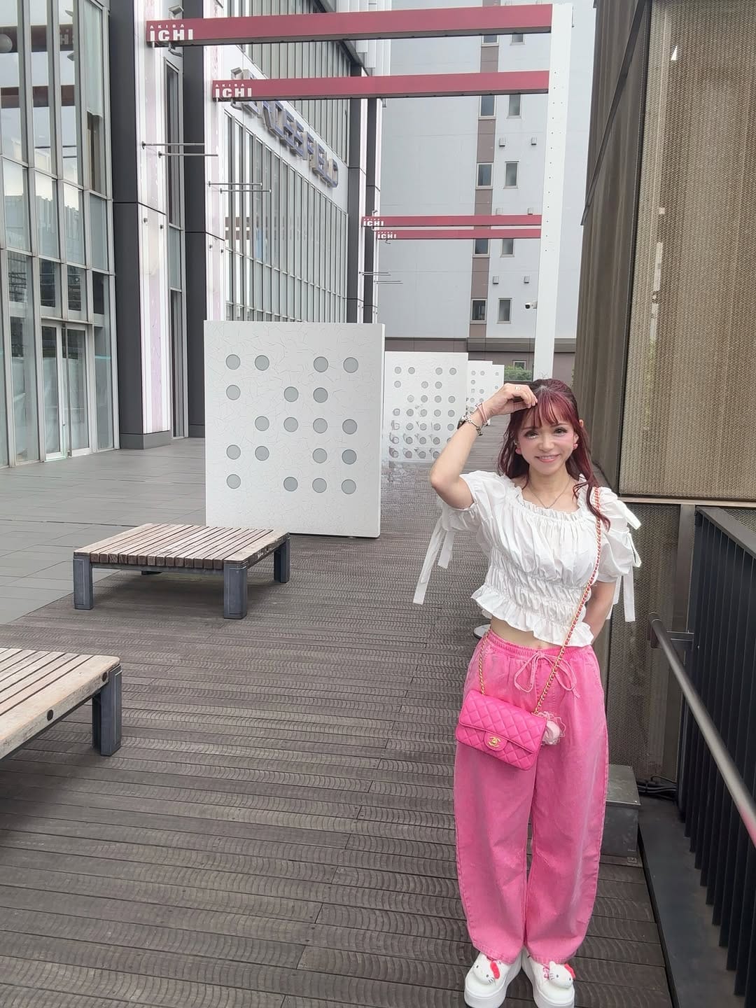 Post 4 by もものり🍑アイドル【ラき☆カも】💖も⃝の人💆‍♀️赤羽エステサロン経営施術 on Instagram (carousel)