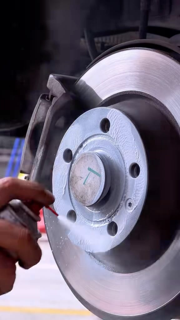 Post 7 by Grupo City Cars Prix  llantas , alineamiento computarizado 3D on Instagram (video)