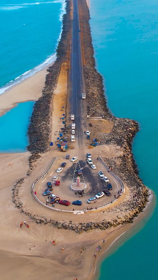 Post 4 by Raj Mohan on Instagram (video)