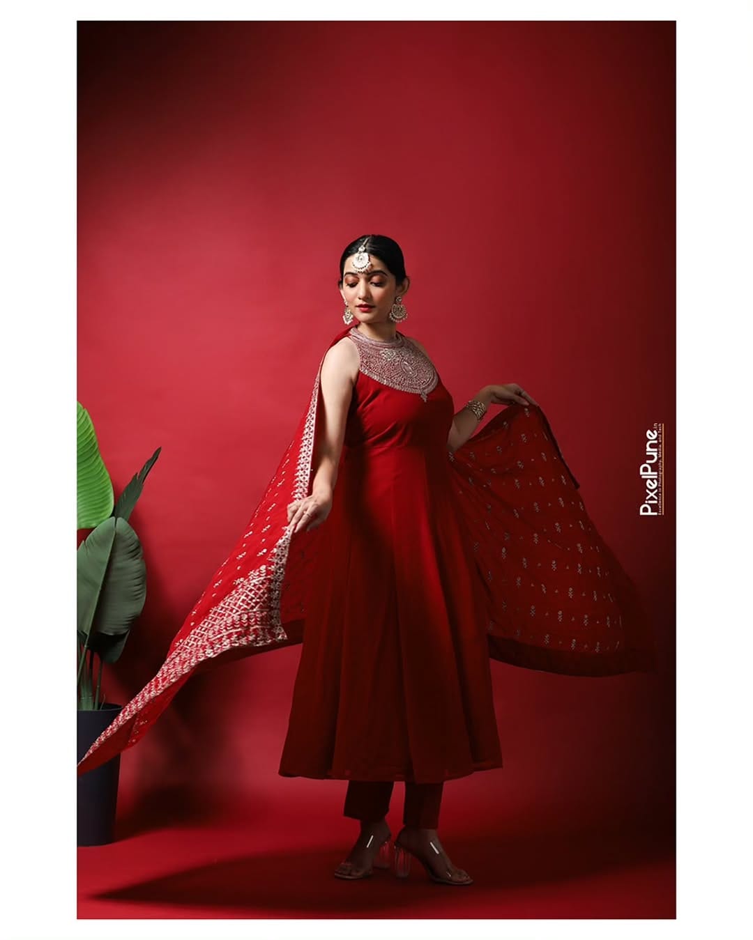 Post 8 by PixelPune fashion photography on Instagram (carousel)