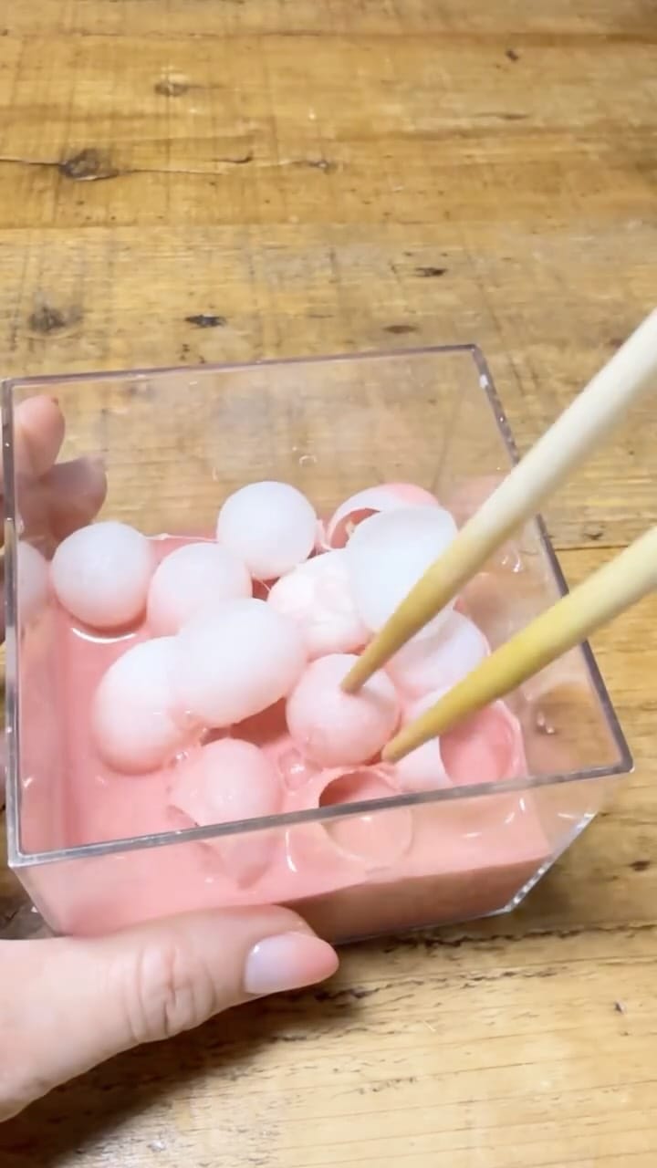 Post 6 by Mikan🍊Cocoon Artist on Instagram (video)