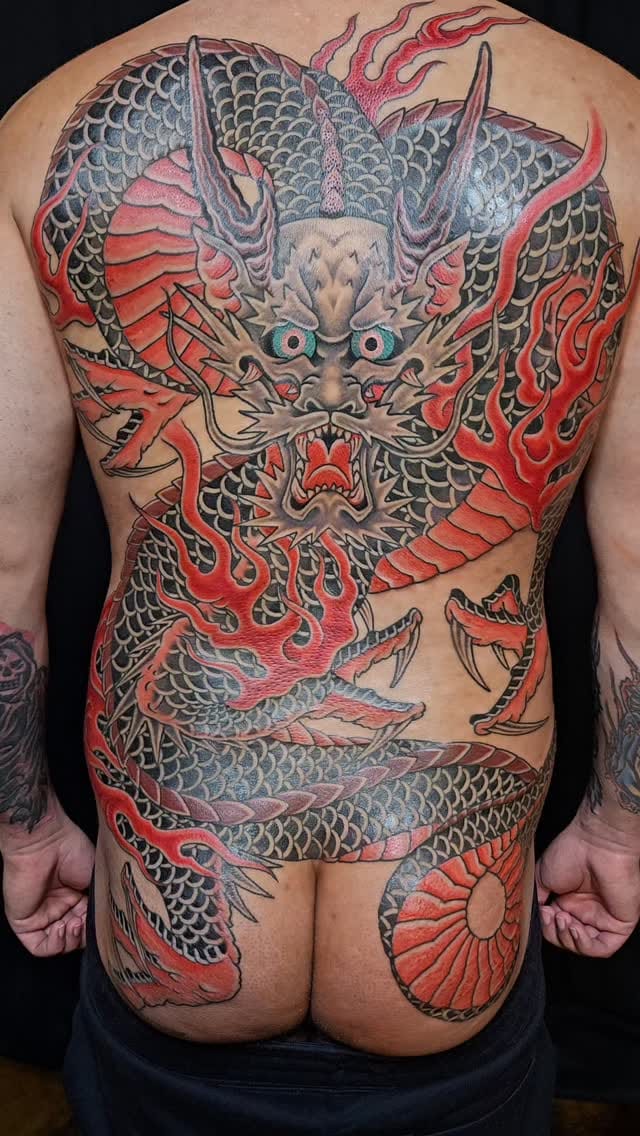 Post 8 by Kelly Edwards Tattoo on Instagram (video)