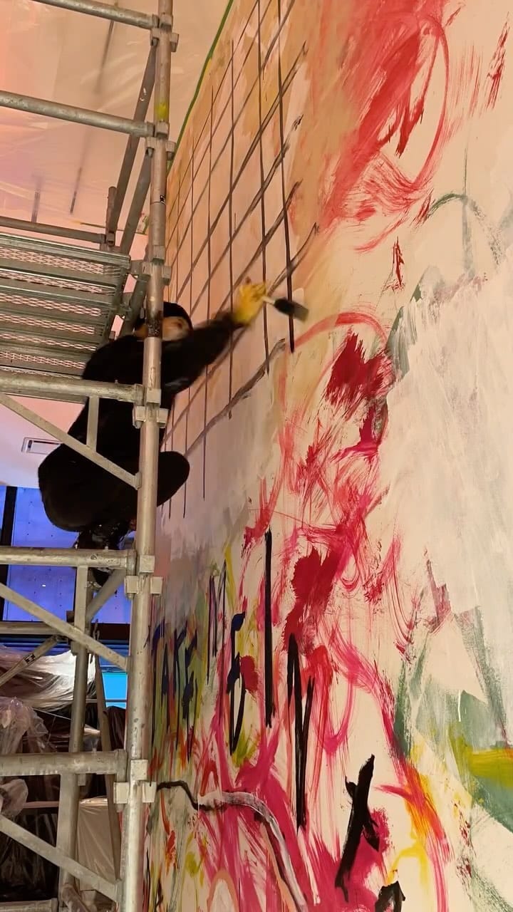 Post 8 by Sii｜壁画アーティスト on Instagram (video)