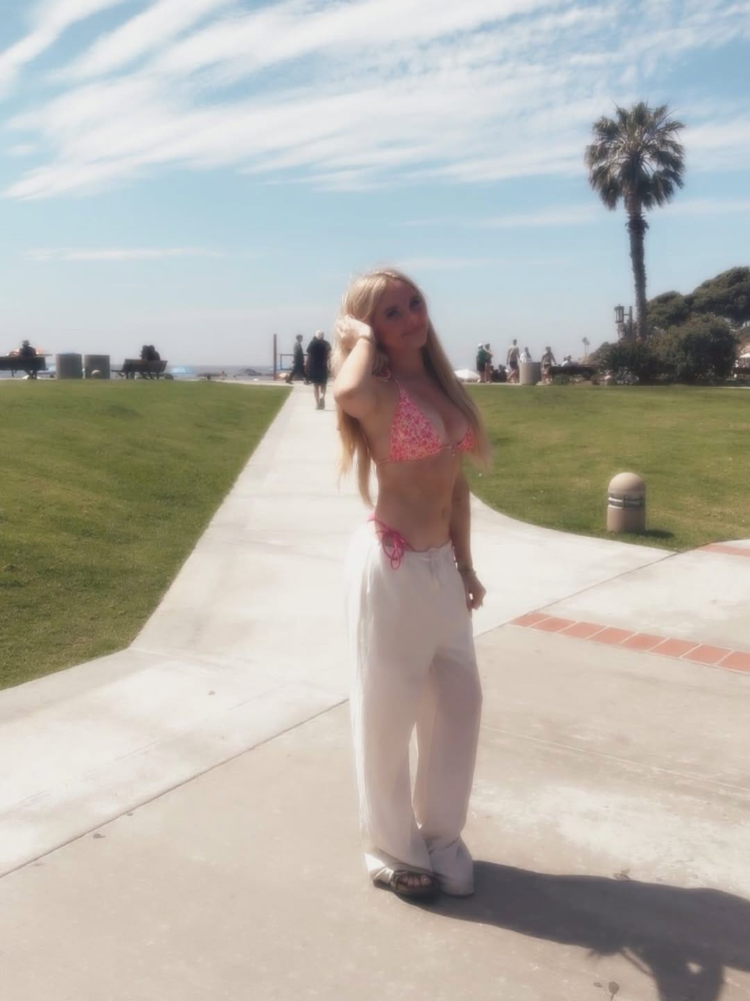 Post 4 by Ella Allan🤍 on Instagram (carousel)