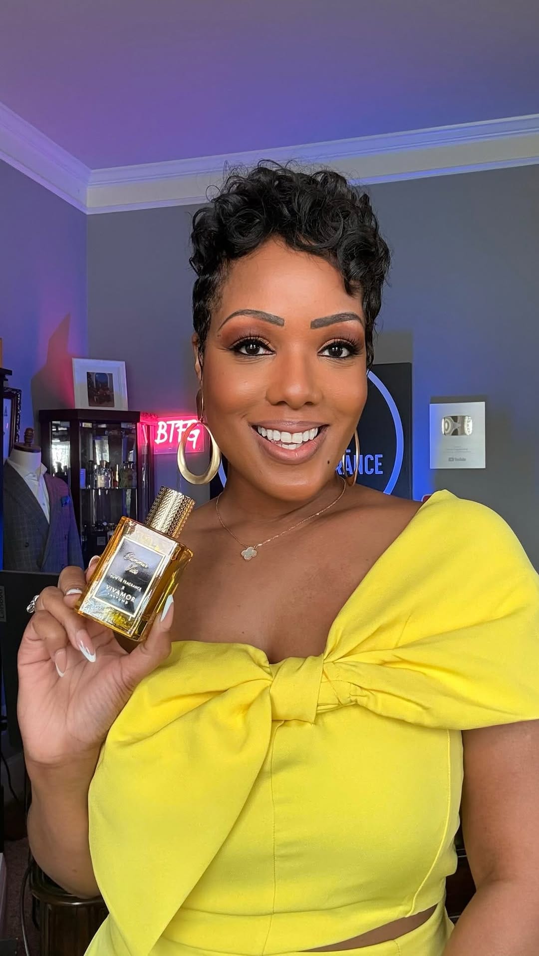 Post 6 by Darian Hill on Instagram (video)