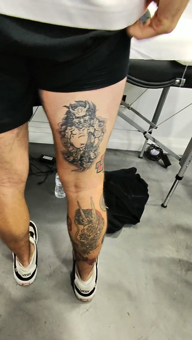 Post 5 by Tom Roder Tattoo on Instagram (video)