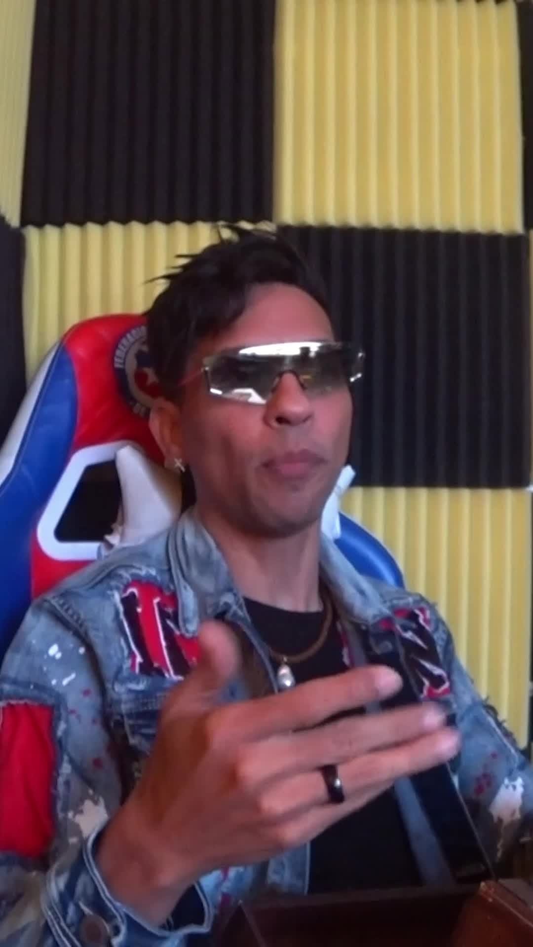 Post 9 by ALX THE MASTER on Instagram (video)