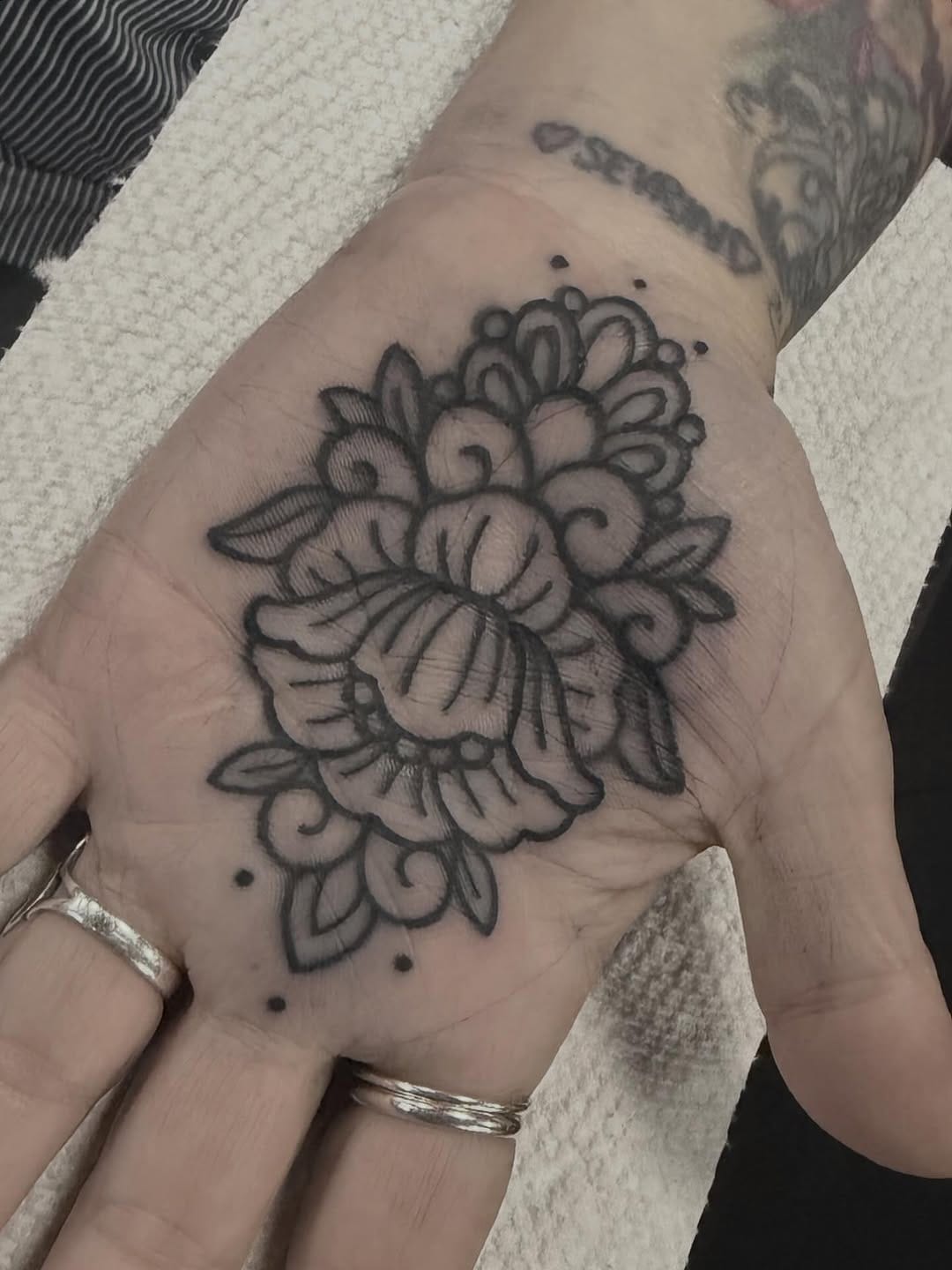 Post 5 by Elise “LiLi” Allen🤍 NeoTrad Orlando Tattoo Artist 🤍 on Instagram (image)