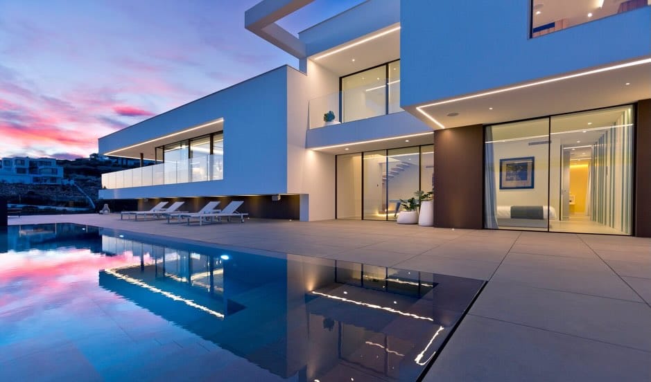 Post 6 by Luxury Leads on Instagram (carousel)