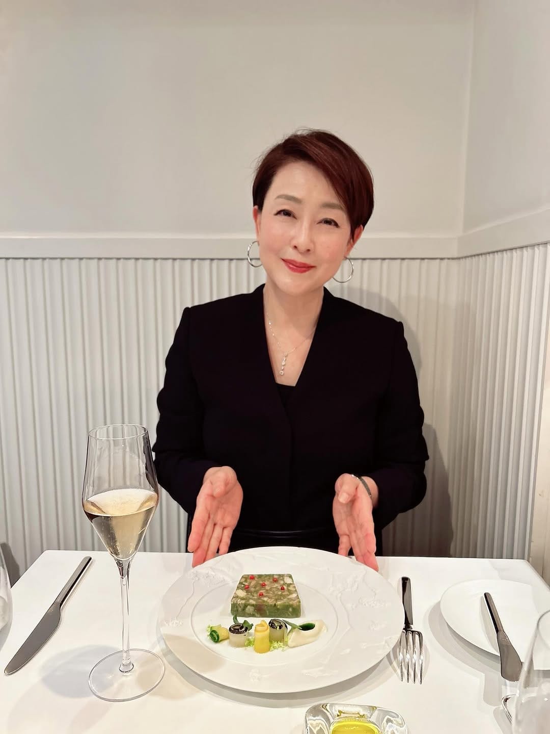 Post 7 by 床嶋佳子 Yoshiko Tokoshima on Instagram (carousel)