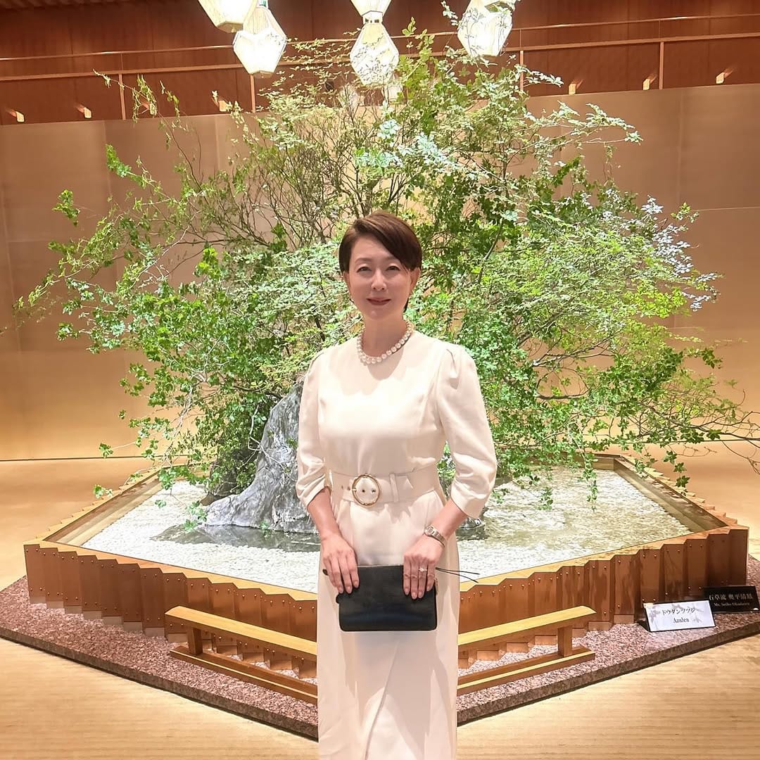 Post 2 by 床嶋佳子 Yoshiko Tokoshima on Instagram (image)