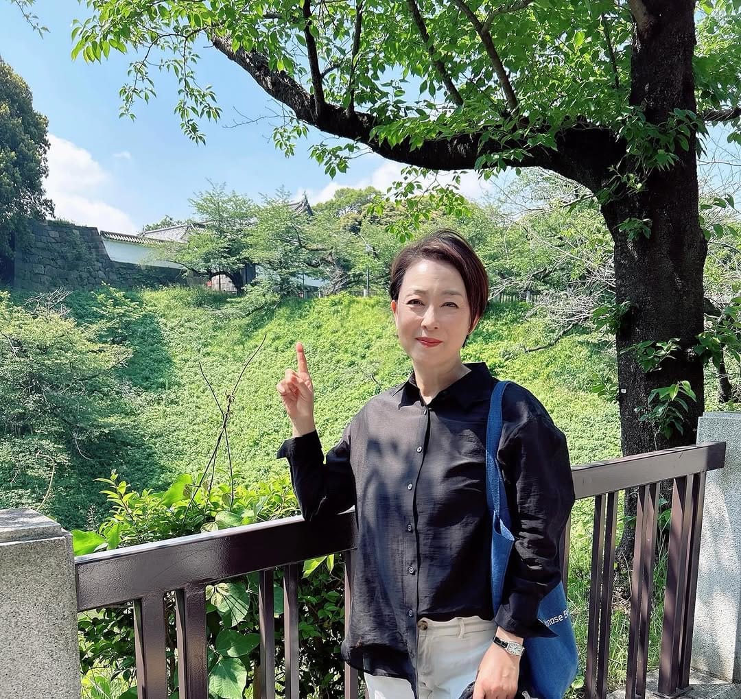 Post 4 by 床嶋佳子 Yoshiko Tokoshima on Instagram (carousel)
